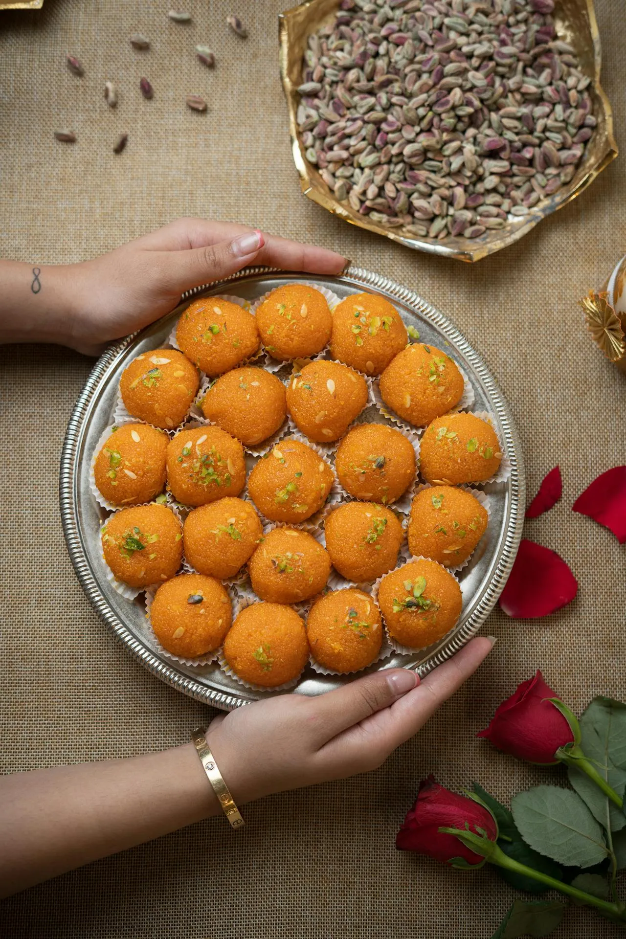 Laddus placed in a tray